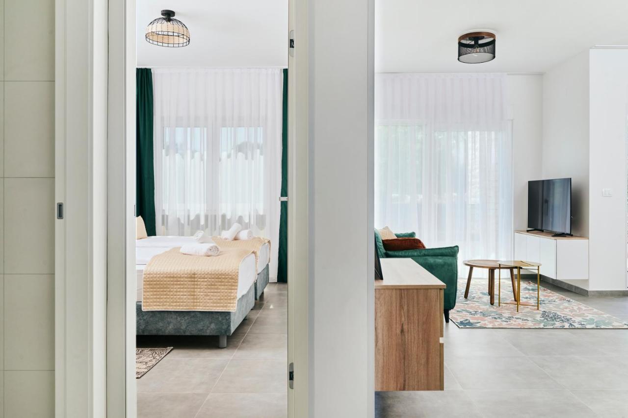 Apartments San Maris Umag Exteriör bild